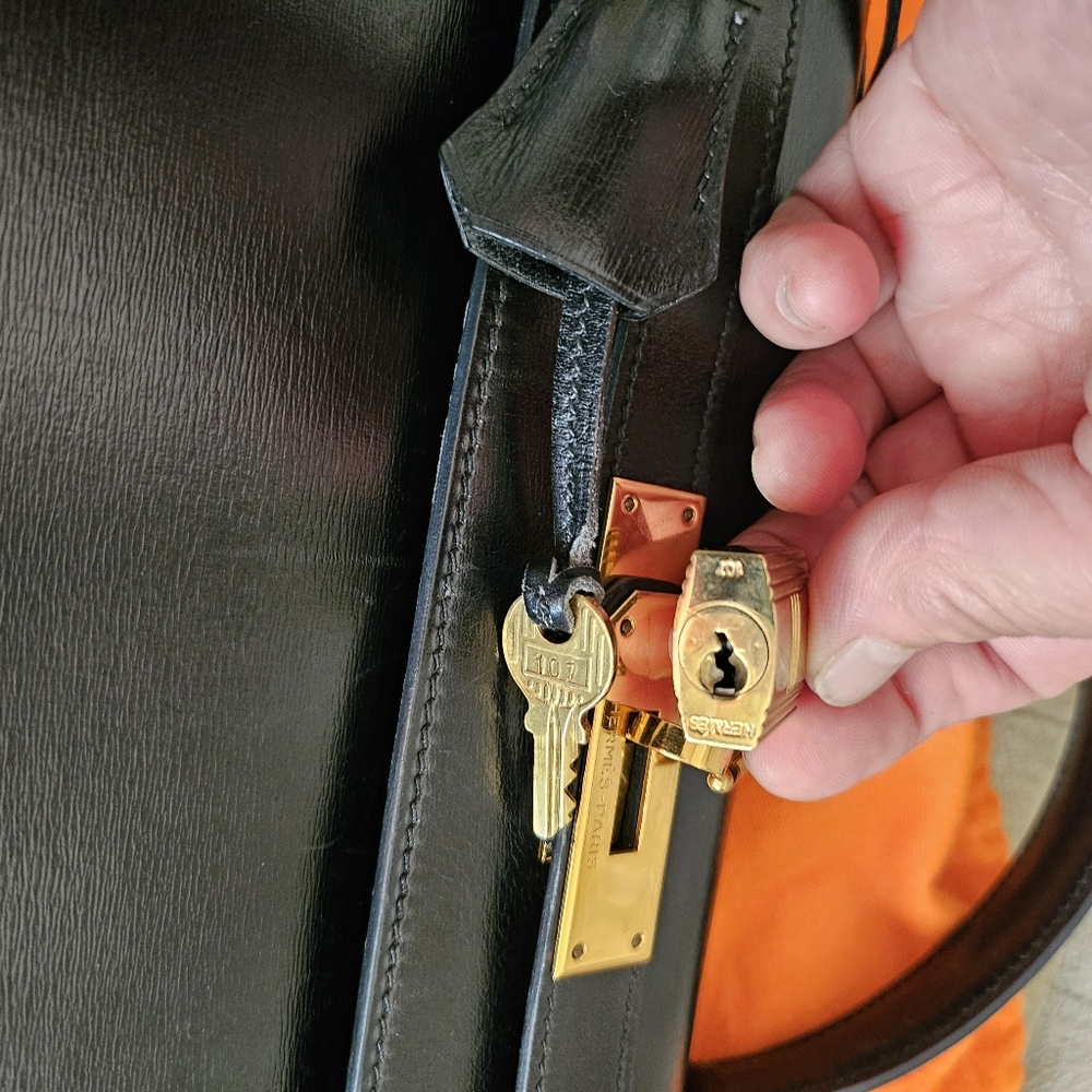 (Sold)Authentic Vintage Hermes Kelly 28 in black Box calf leather Sellier - Picture 10 of 15
